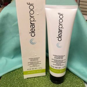 Mary kay clearproof clenaser